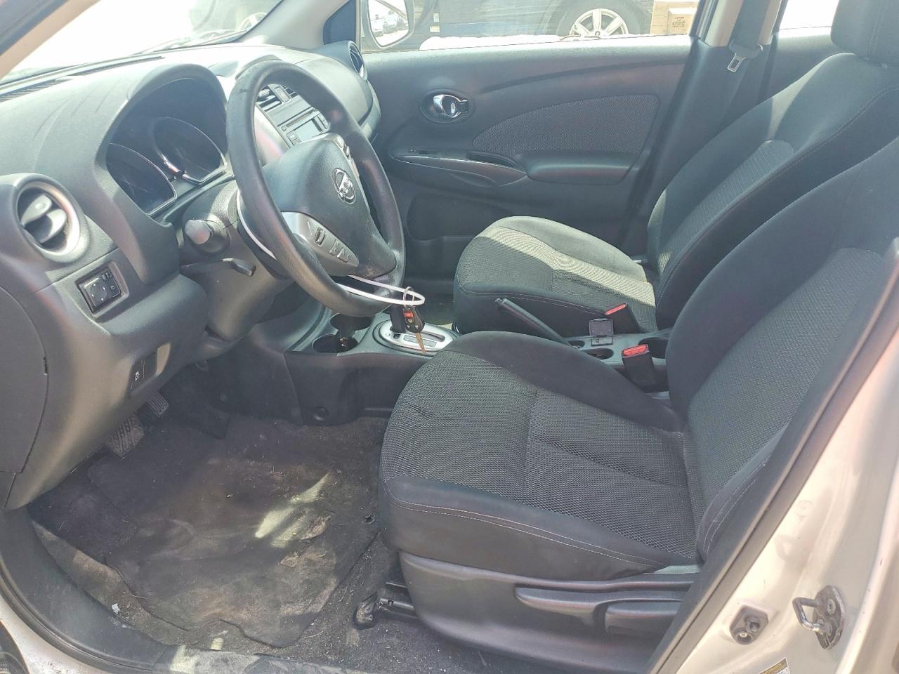 2016 Nissan Versa S - Фото 7