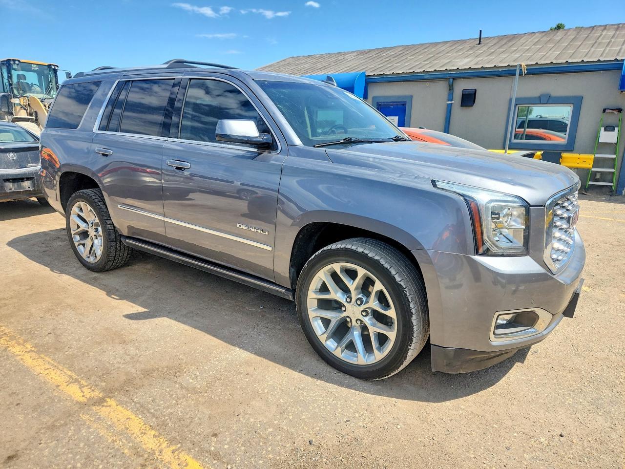 2019 GMC Yukon Denali - Фото 4