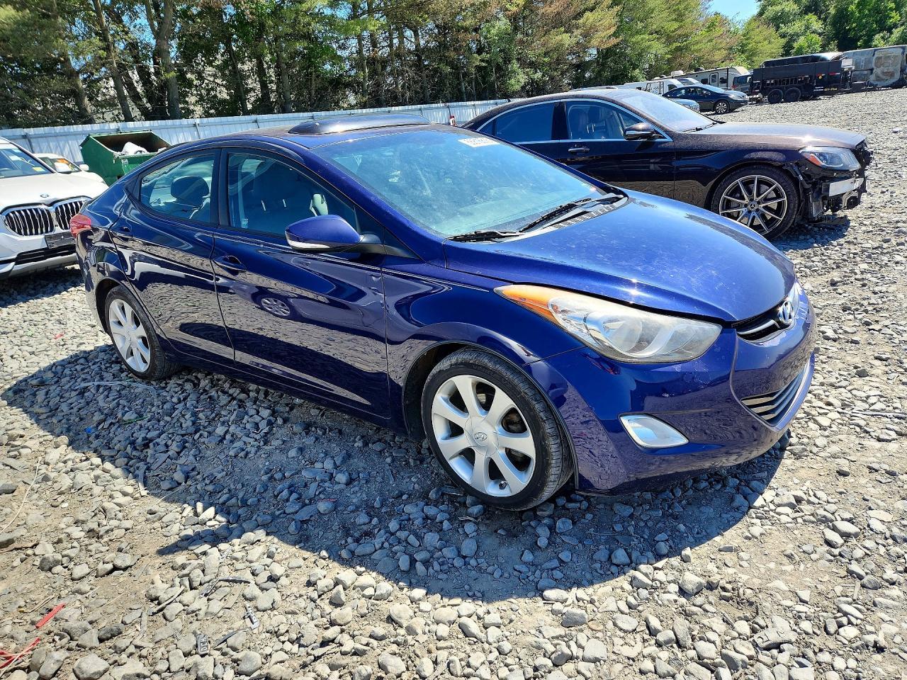 2013 Hyundai Elantra Limited - Image 4