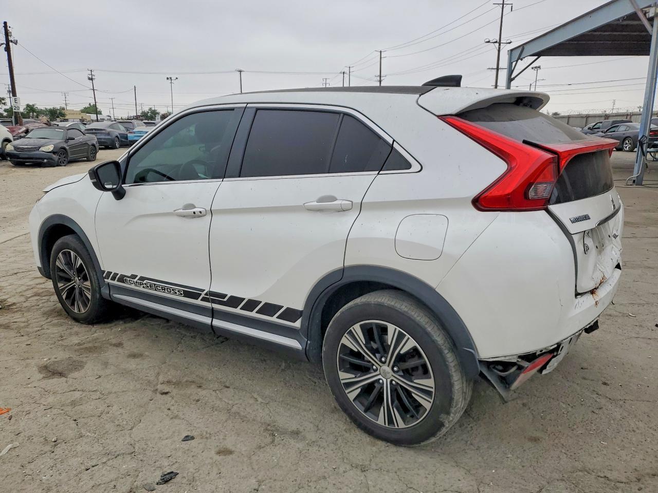 2018 Mitsubishi Eclipse Cross Se - Фото 2