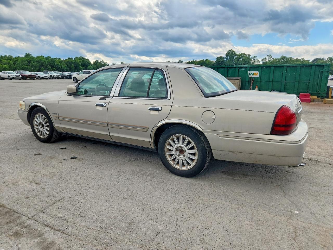 2010 Mercury Grand Marquis Ls - Фото 2