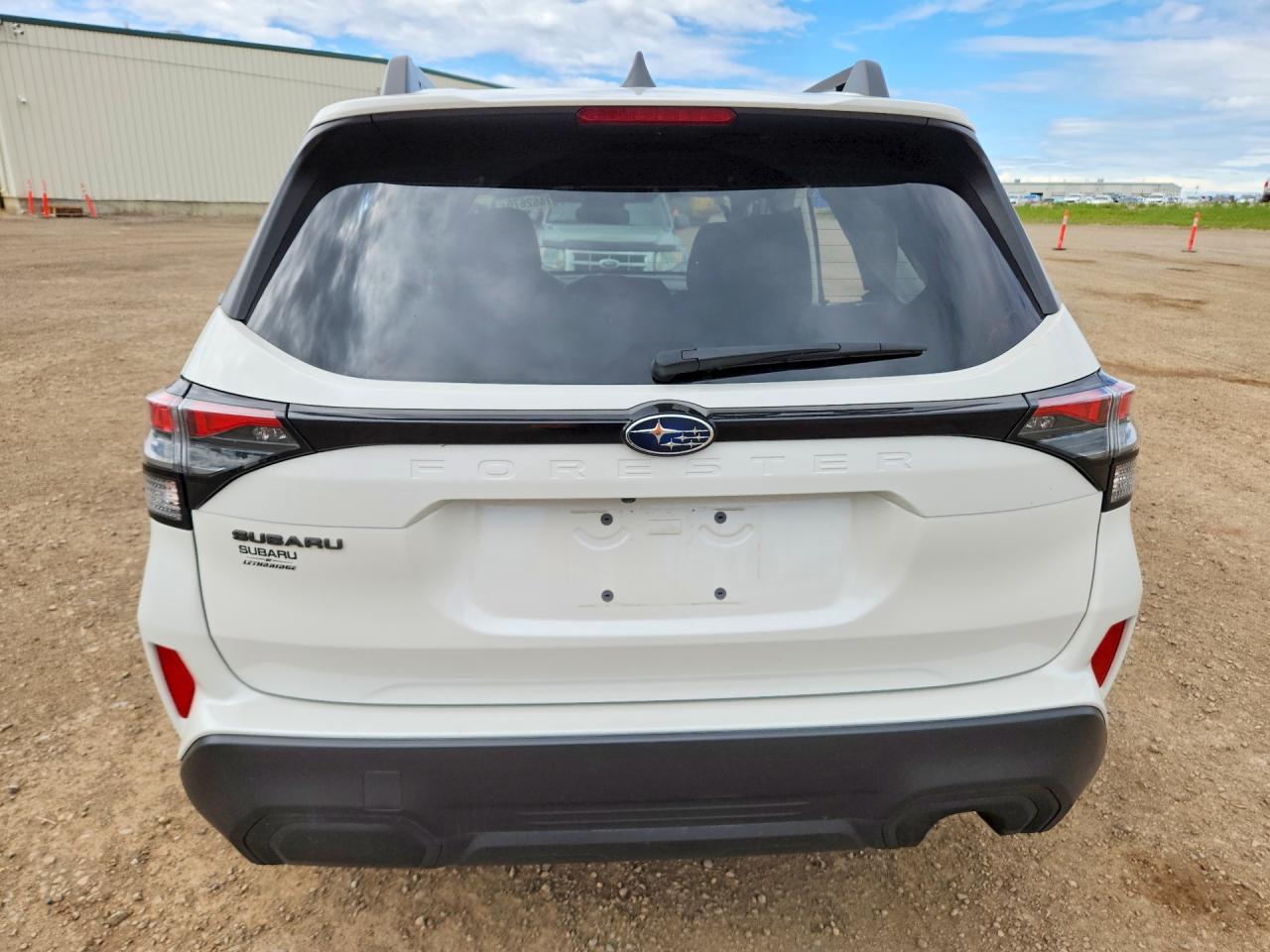 2025 Subaru Forester - Фото 6