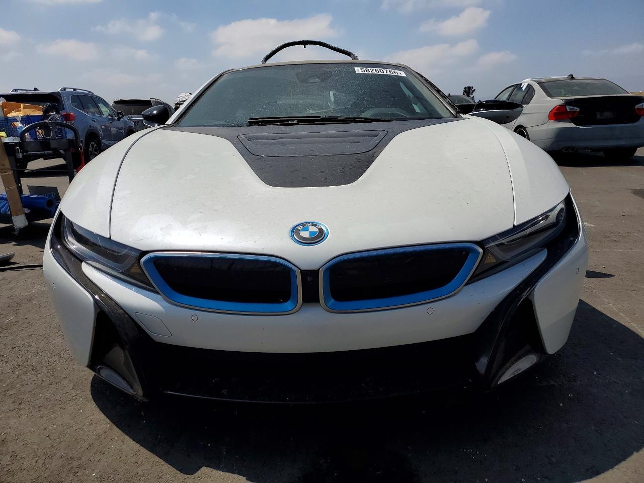 2019 BMW I8 - Фото 5