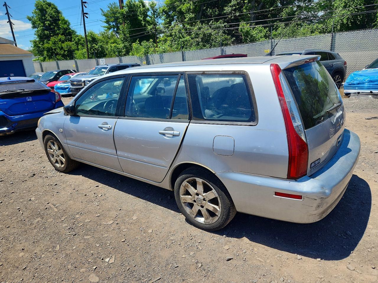 2004 Mitsubishi Lancer Ls - Фото 2