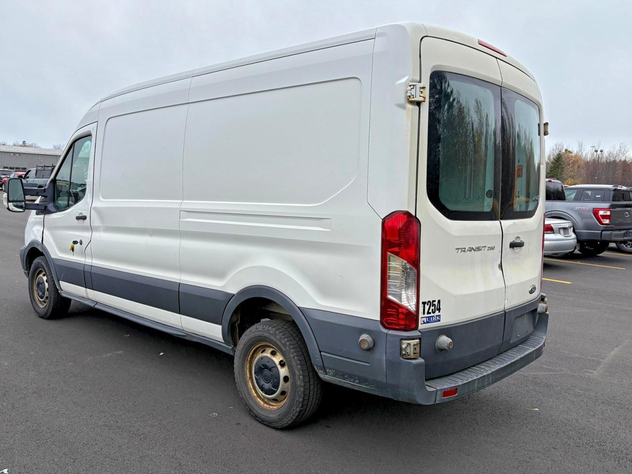 2015 Ford Transit T-250 - Фото 3