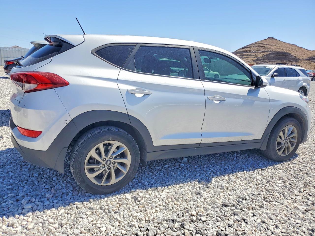 2016 Hyundai Tucson Se - Image 3