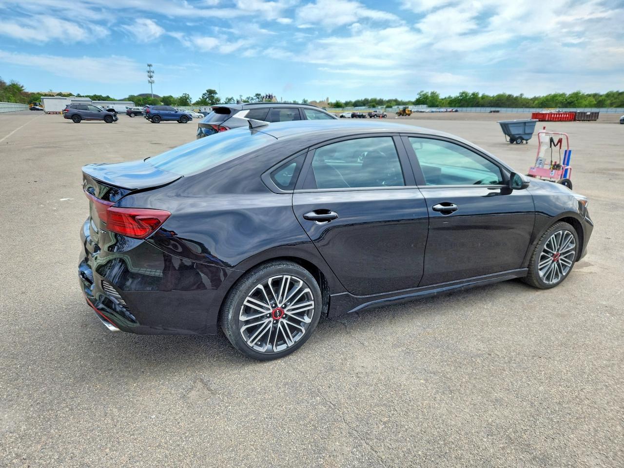 2024 Kia Forte Gt - Фото 3
