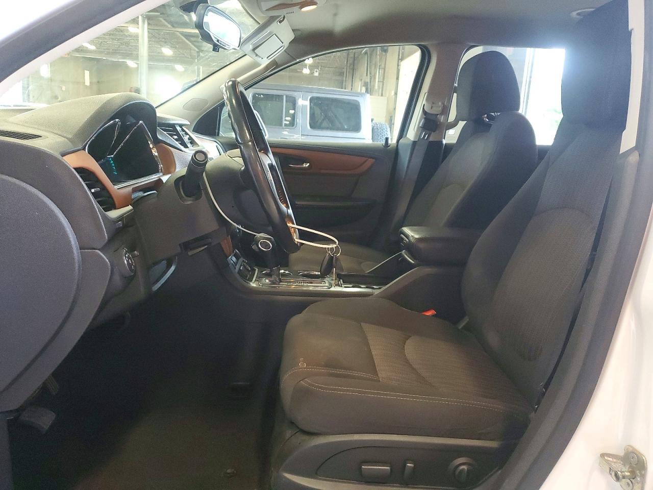 2016 Chevrolet Traverse Lt - Фото 6