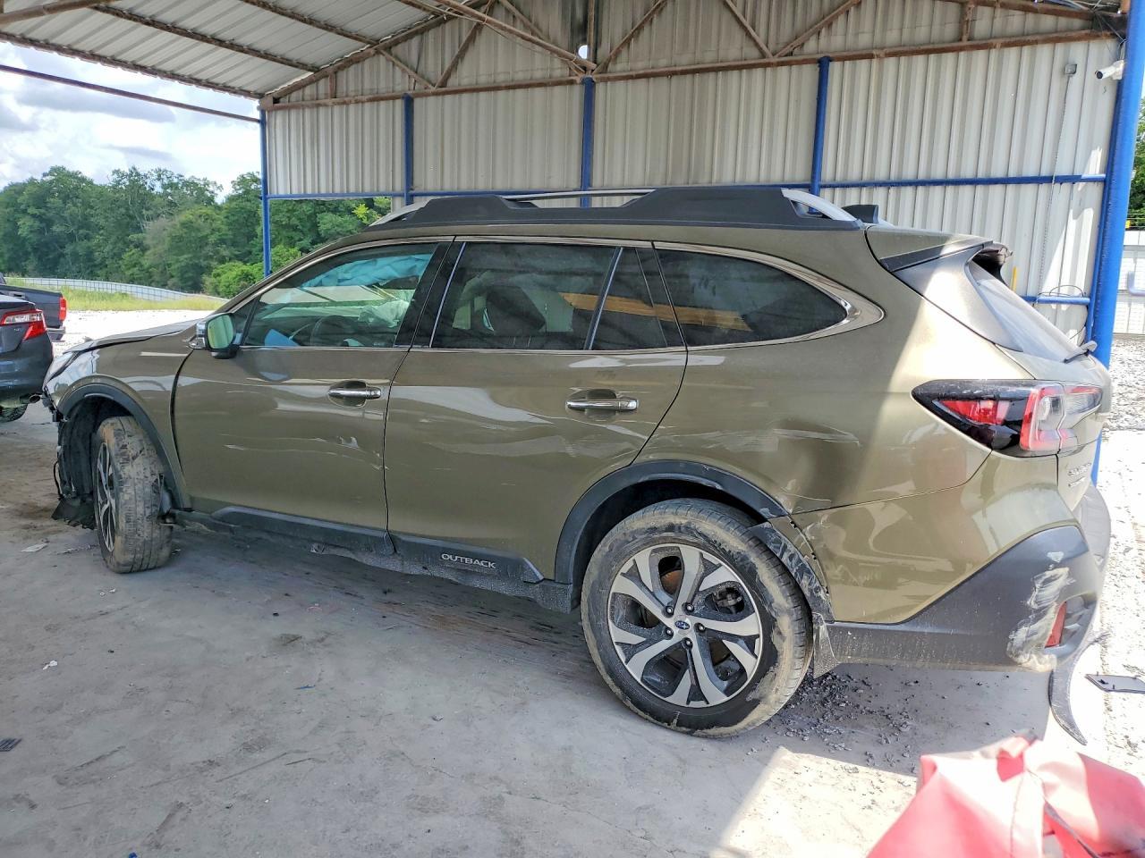 2022 Subaru Outback Touring - Image 2