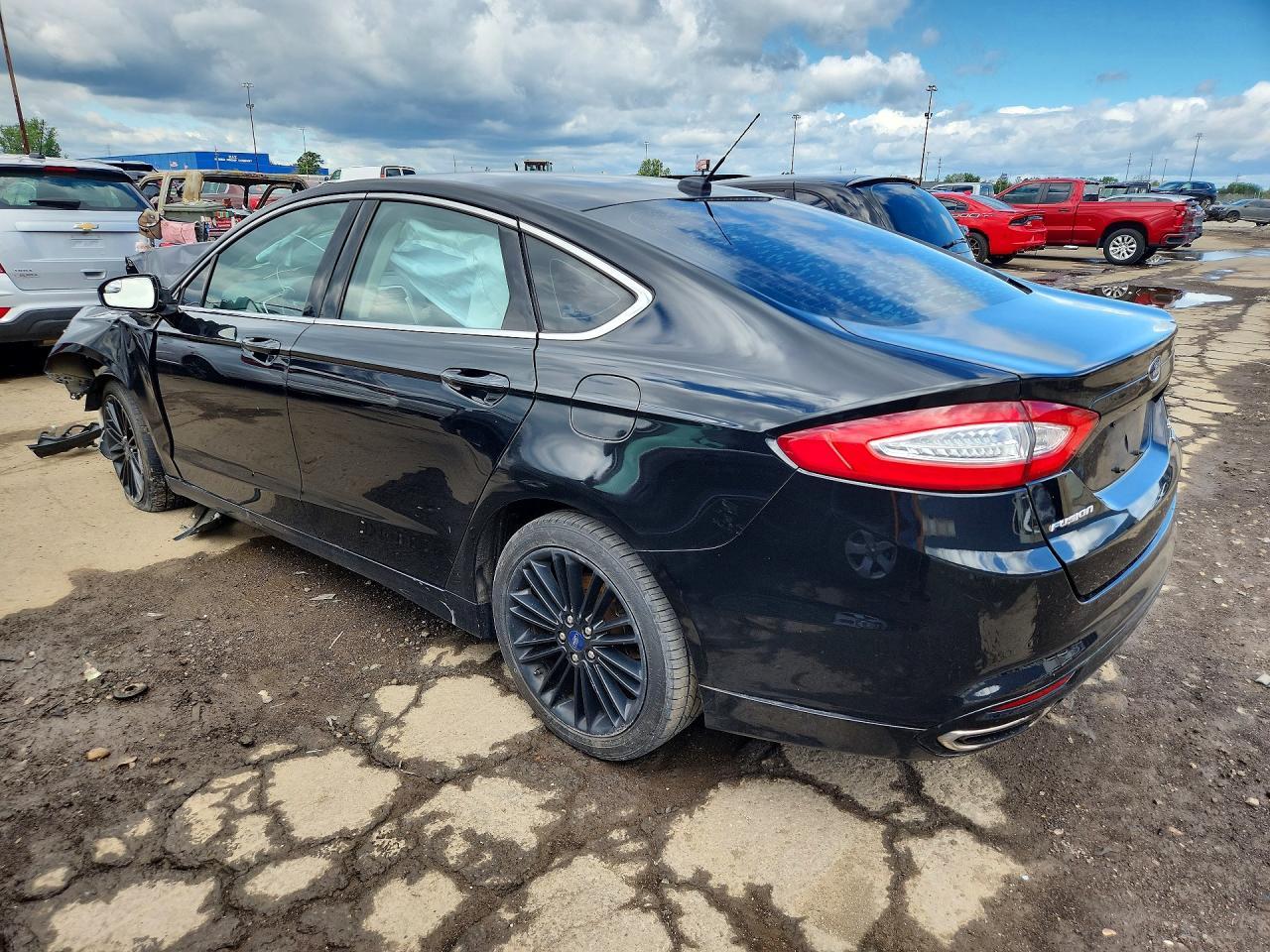 2016 Ford Fusion Se - Фото 2