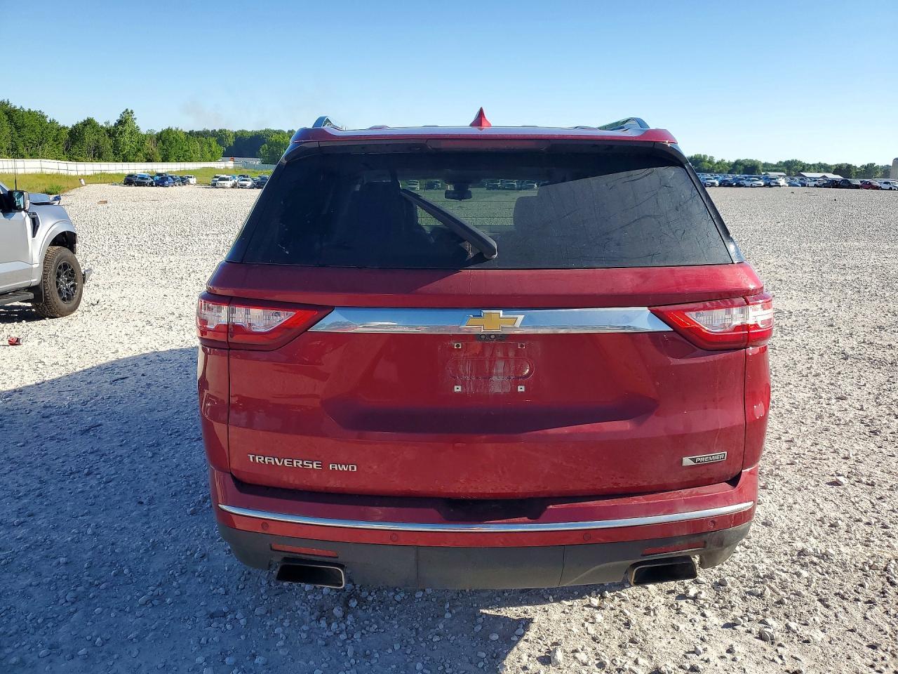 2018 Chevrolet Traverse Premier - Фото 6