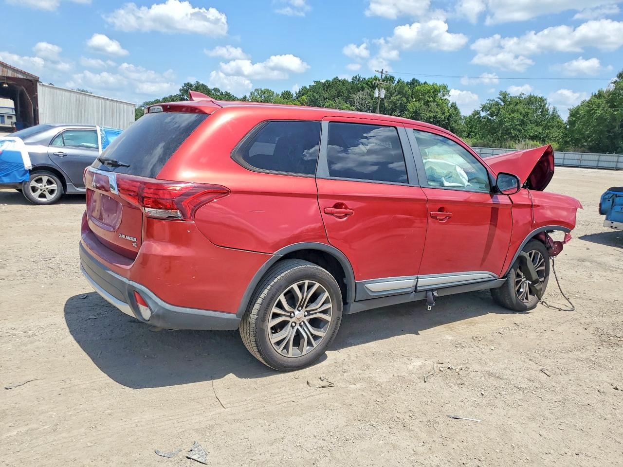2017 Mitsubishi Outlander Se - Image 3
