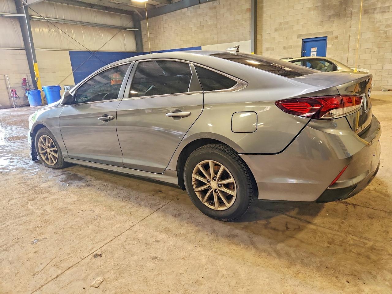 2019 Hyundai Sonata Se - Фото 2