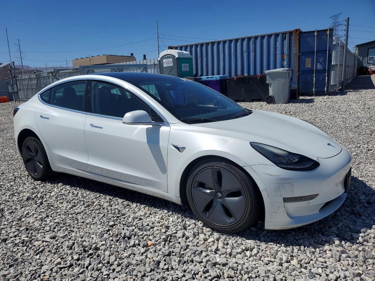 2020 Tesla Model 3 - Image 4