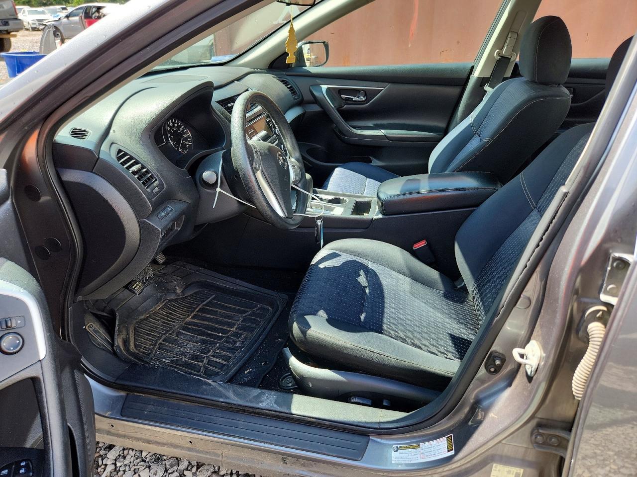2016 Nissan Altima 2.5 S - Image 7