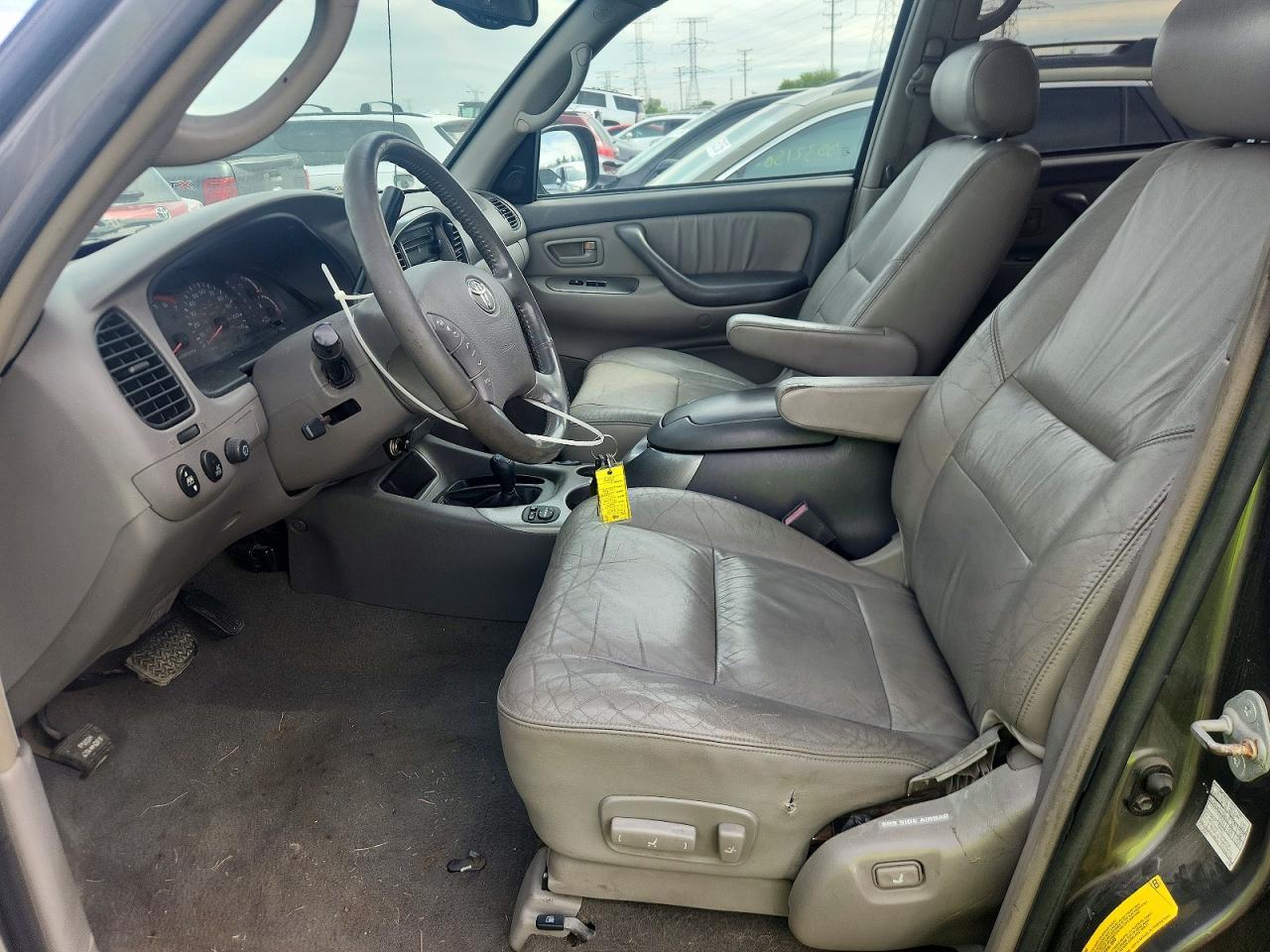 2004 Toyota Sequoia Limited - Image 7