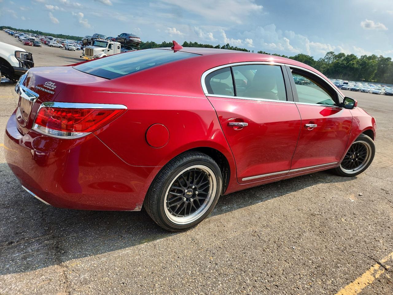 2013 Buick Lacrosse Touring - Image 3