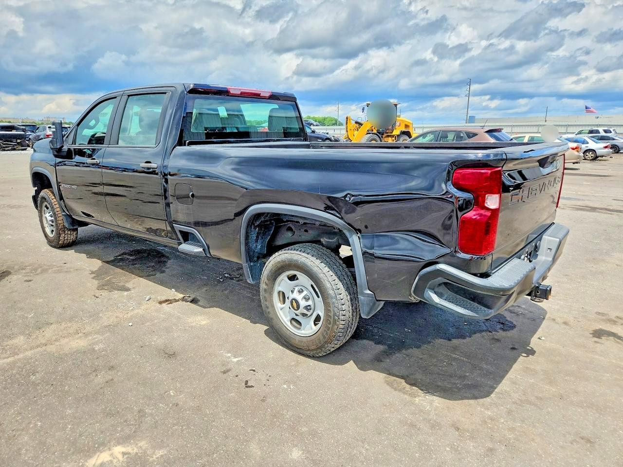 2023 Chevrolet Silverado C2500 Heavy Duty - Фото 2