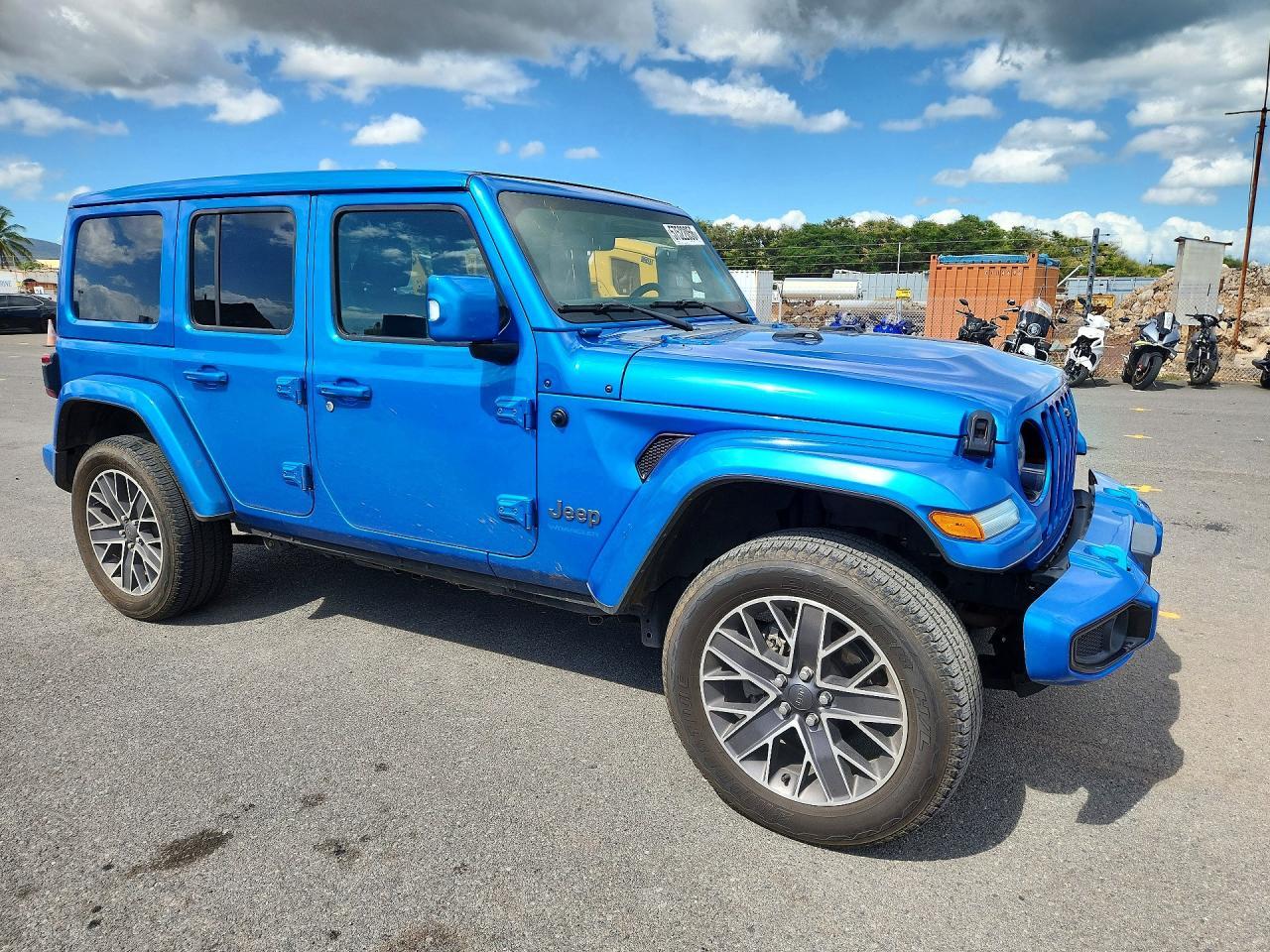 2023 Jeep Wrangler Sahara 4Xe - Фото 4
