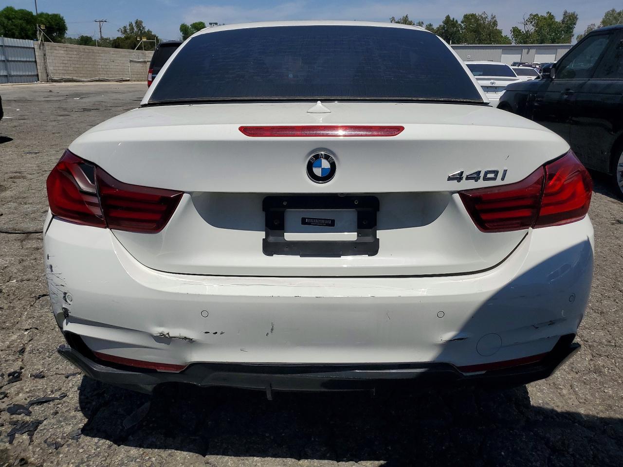 2020 BMW 440I - Фото 6