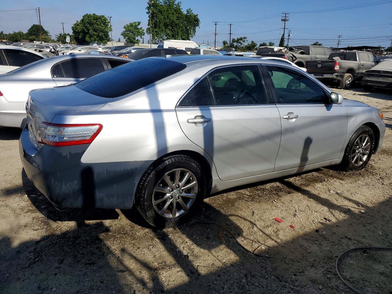 2010 Toyota Camry Hybrid - Фото 3