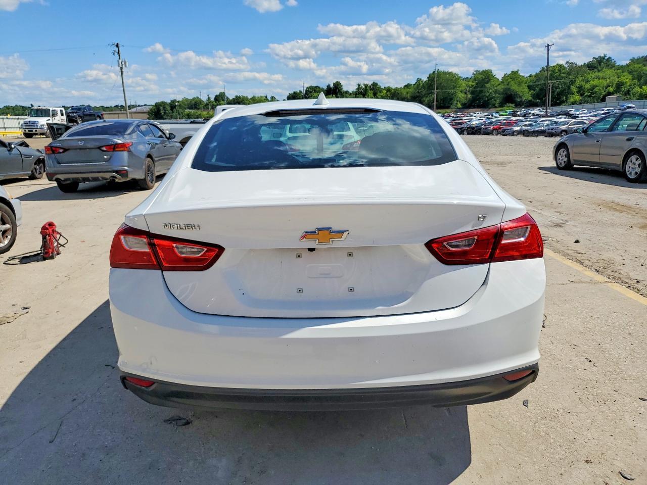 2017 Chevrolet Malibu Lt - Фото 6