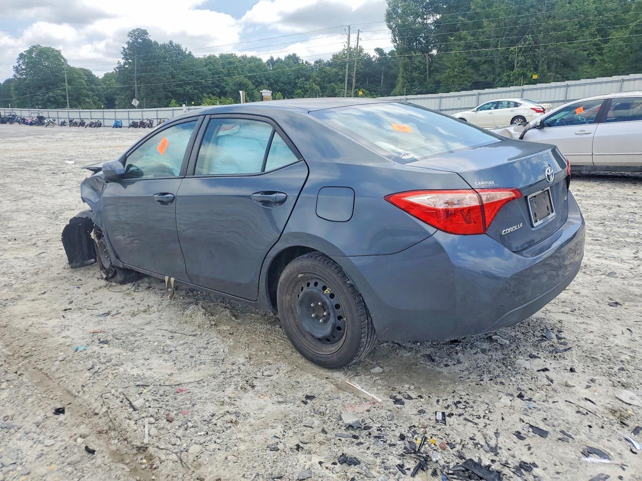 2017 Toyota Corolla Le - Image 2