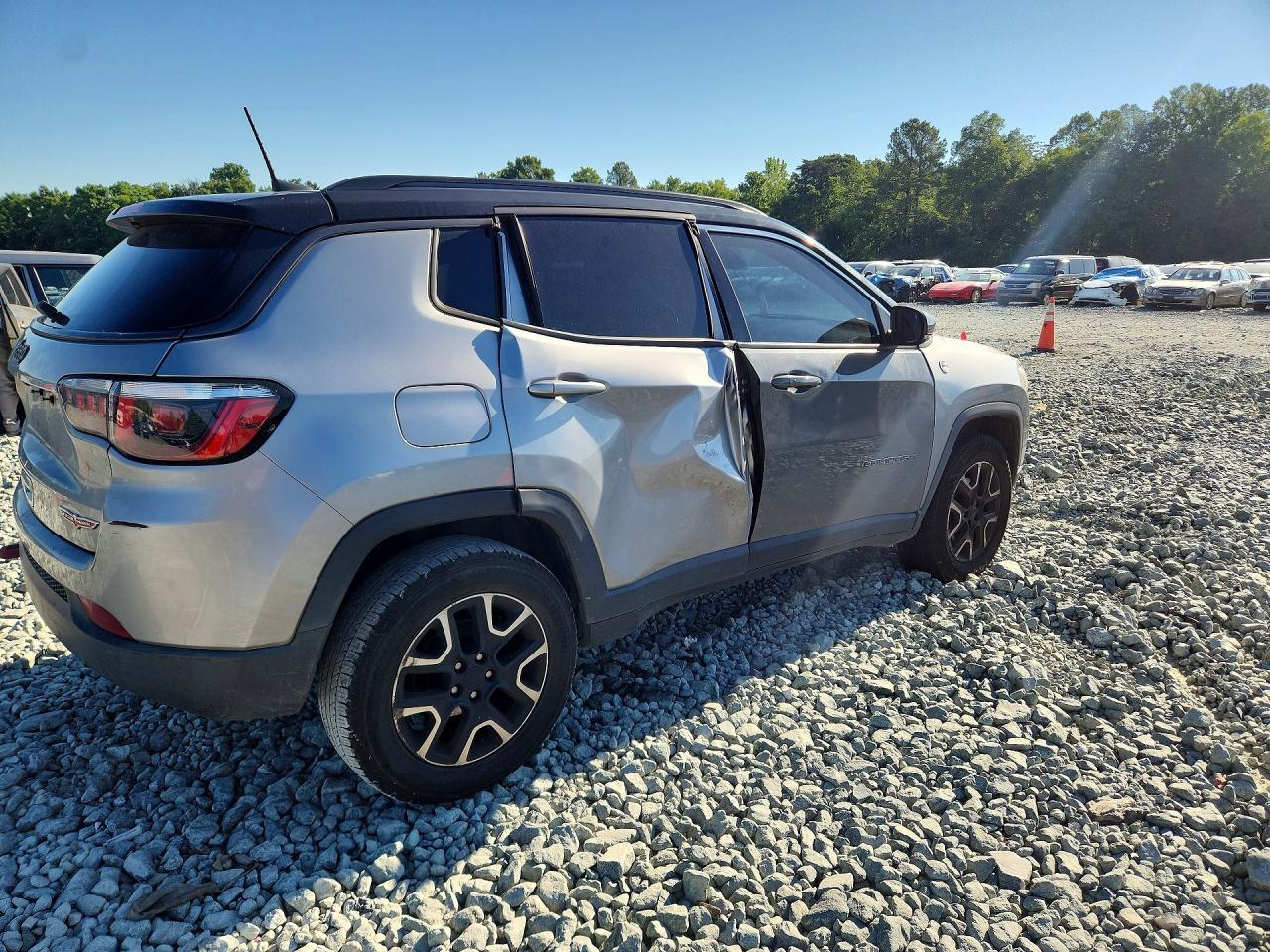 2020 Jeep Compass Trailhawk - Image 3