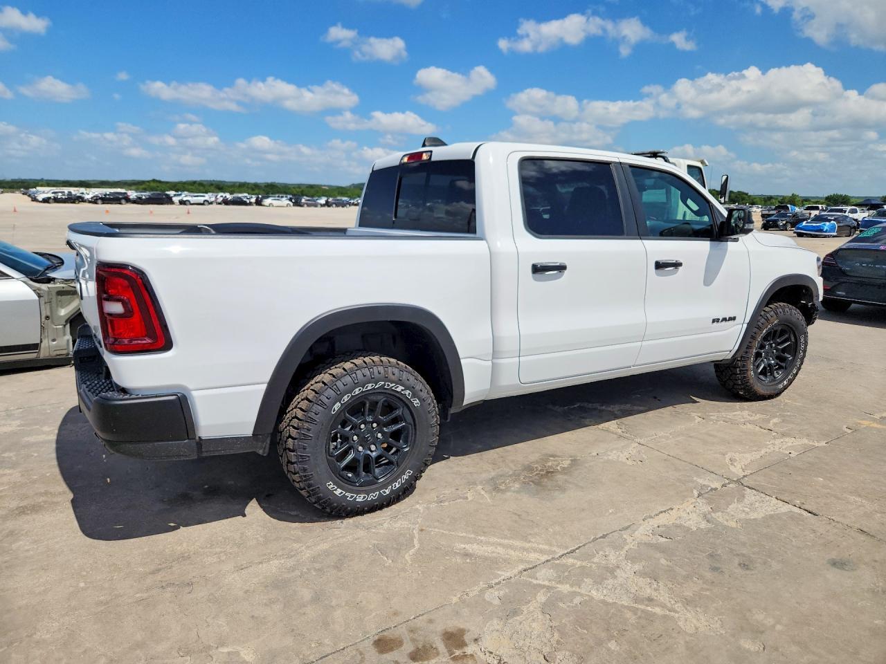 2025 Ram 1500 Rebel - Фото 3
