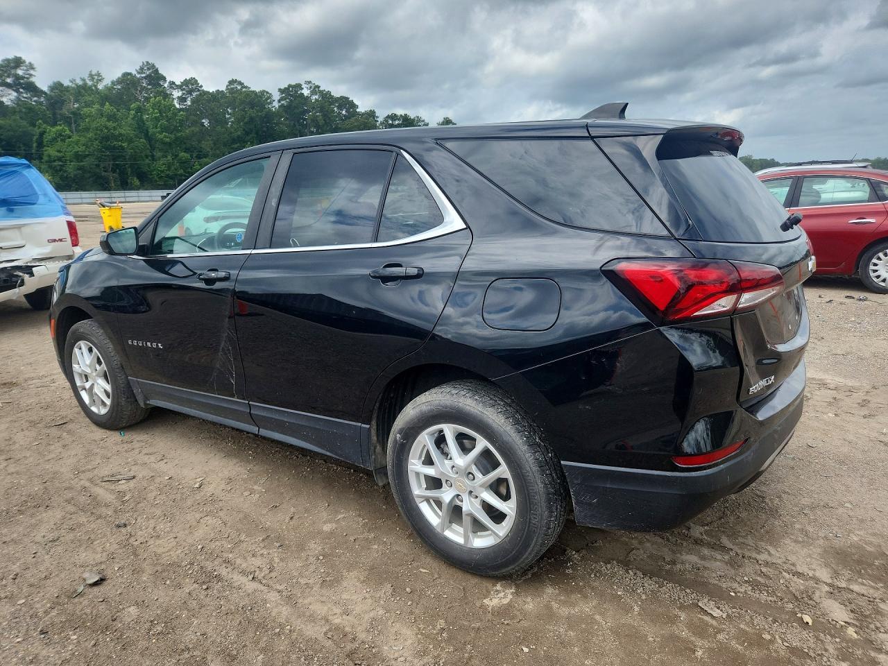 2023 Chevrolet Equinox Lt - Image 2