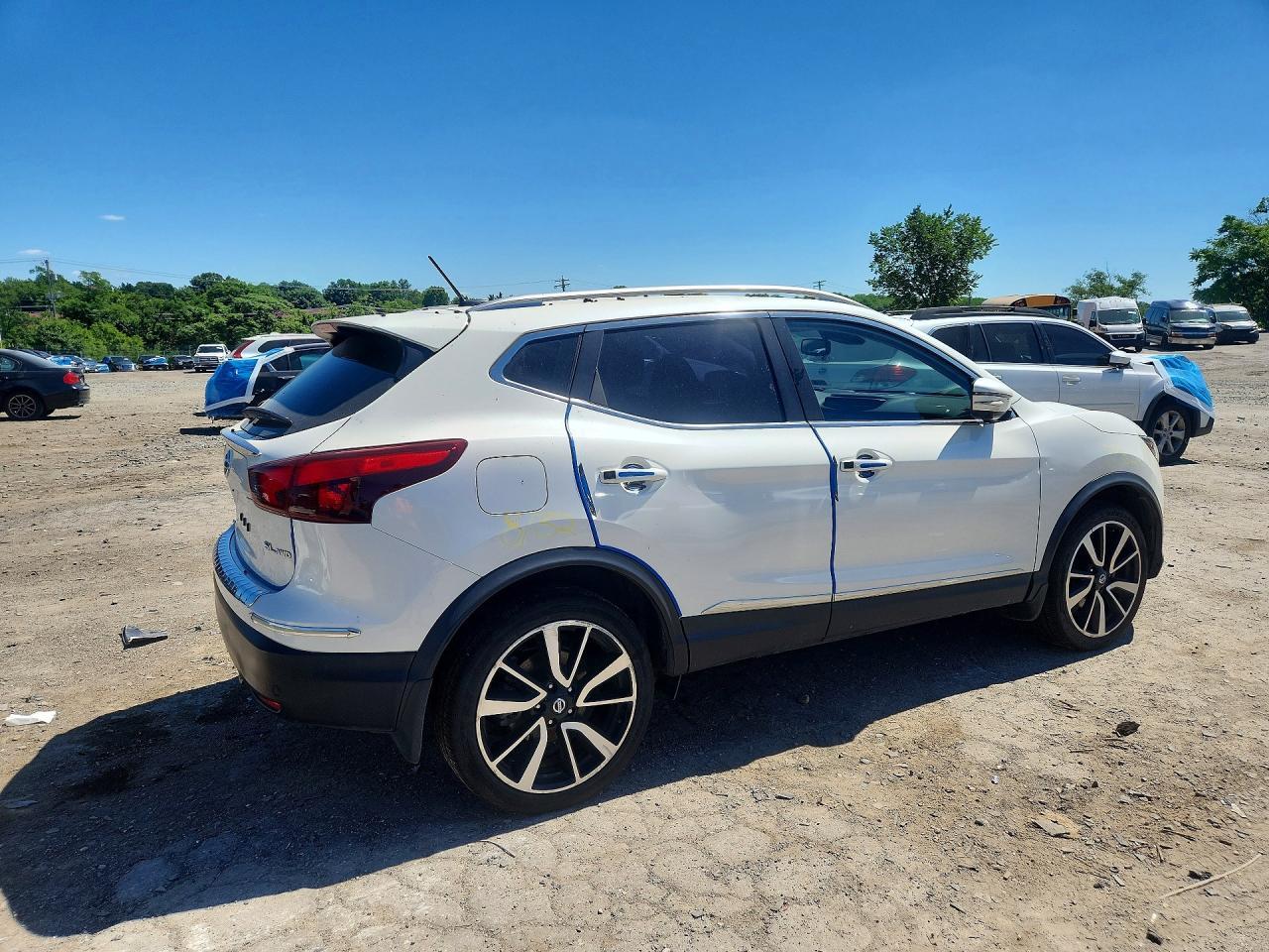 2019 Nissan Rogue Sport Sl - Image 3
