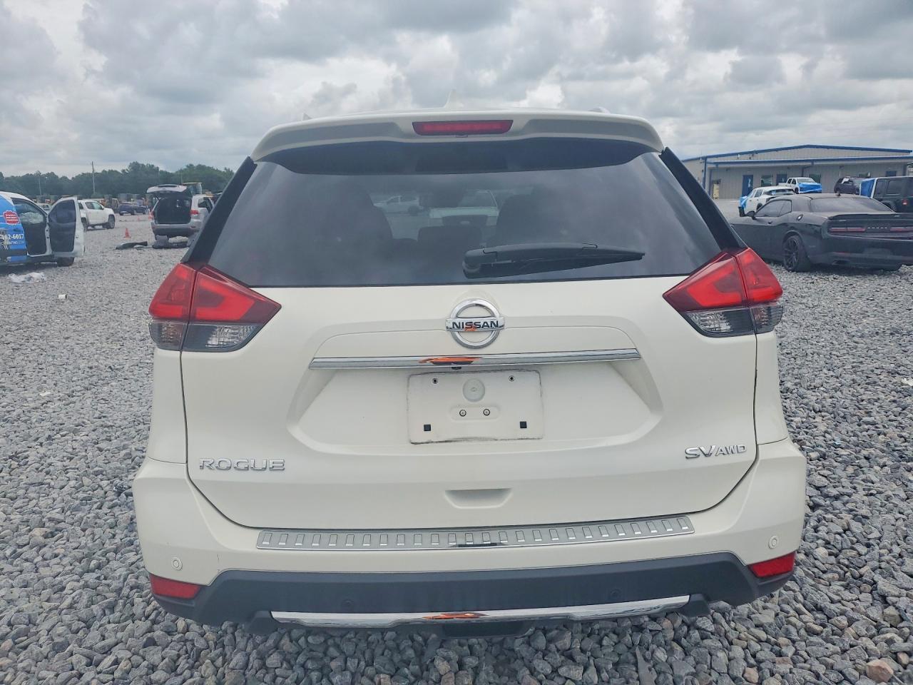 2020 Nissan Rogue Sv - Image 6
