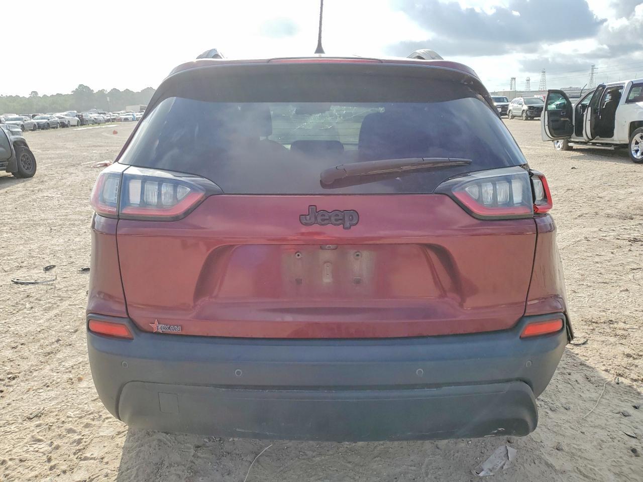 2019 Jeep Cherokee Latitude Plus - Фото 6
