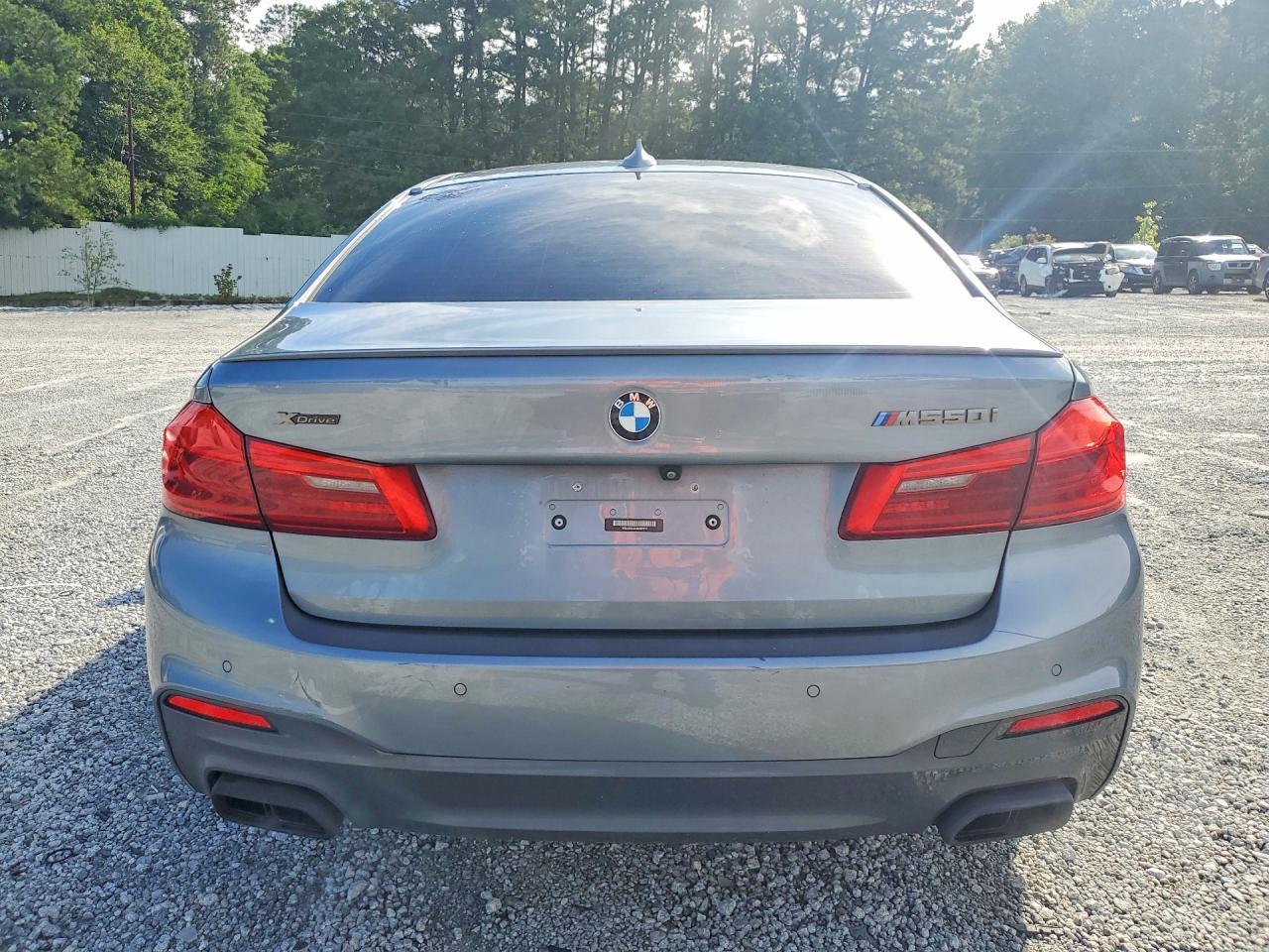 2018 BMW 5 Series - Фото 6
