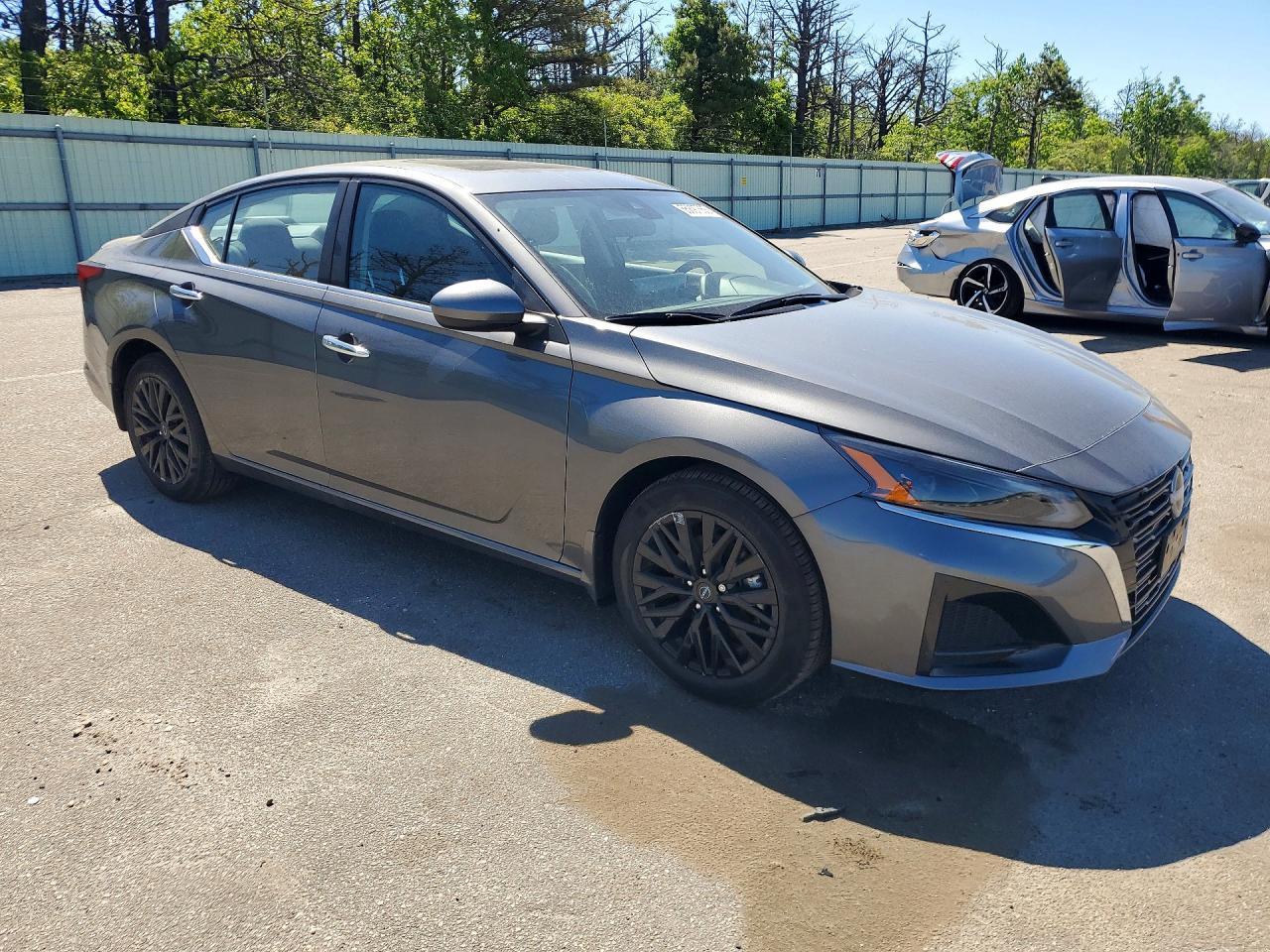2025 Nissan Altima Sv - Фото 4
