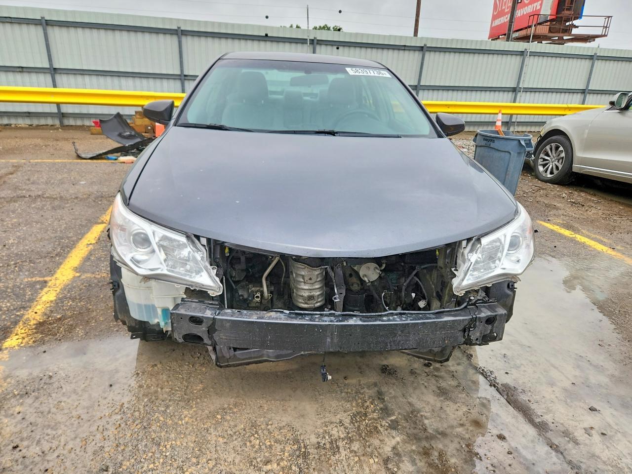 2014 Toyota Camry Le - Image 5