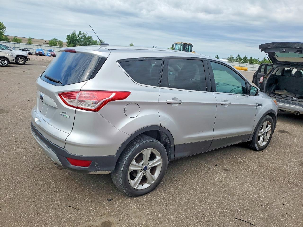 2014 Ford Escape Se - Image 3
