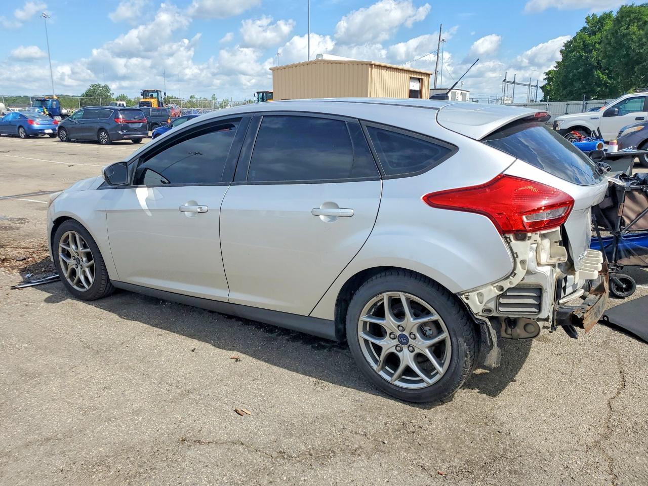 2015 Ford Focus Se - Фото 2