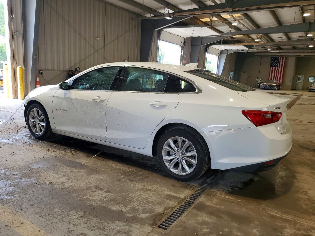 2023 Chevrolet Malibu Lt - Фото 2