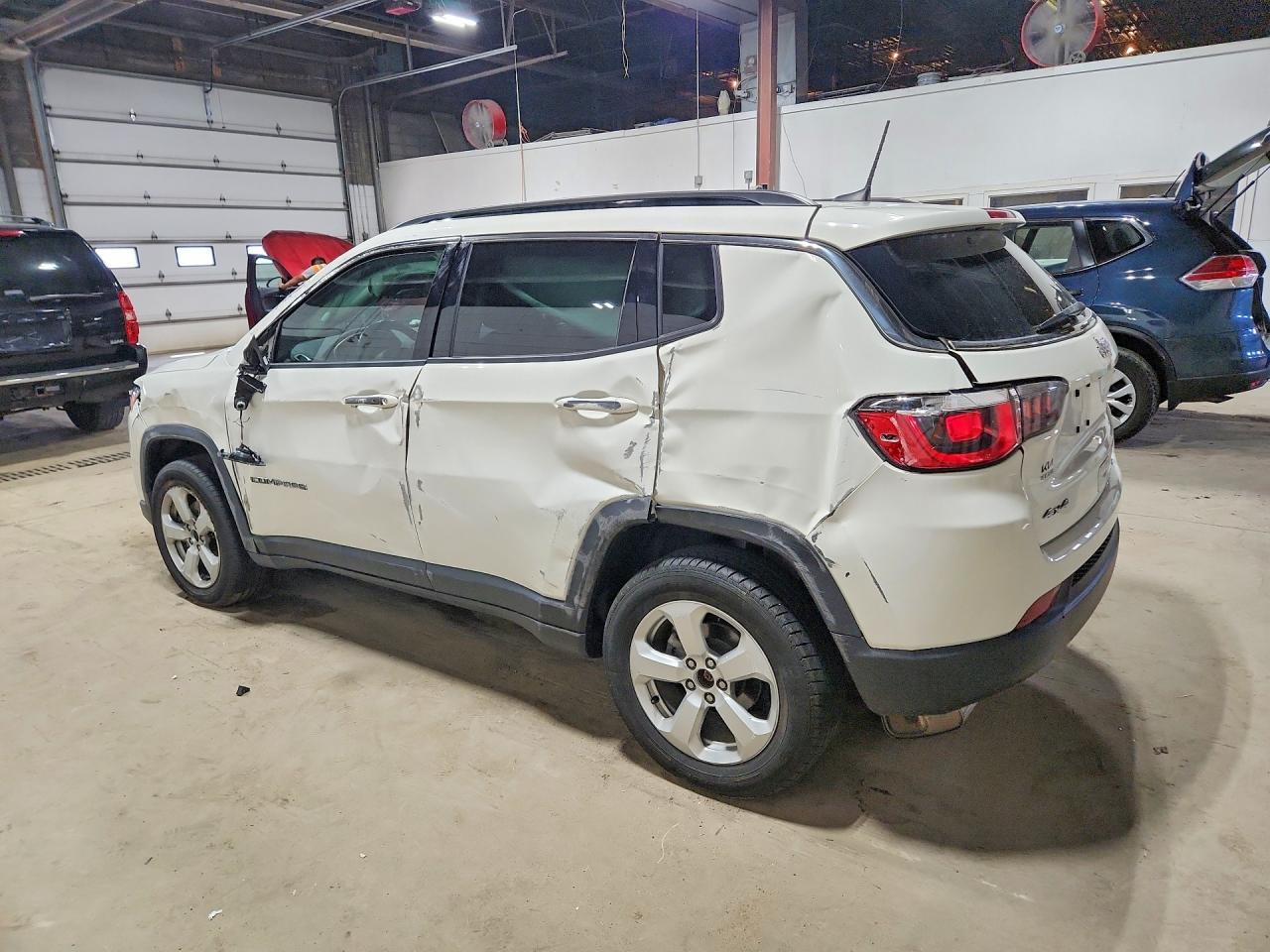 2019 Jeep Compass Latitude - Фото 2