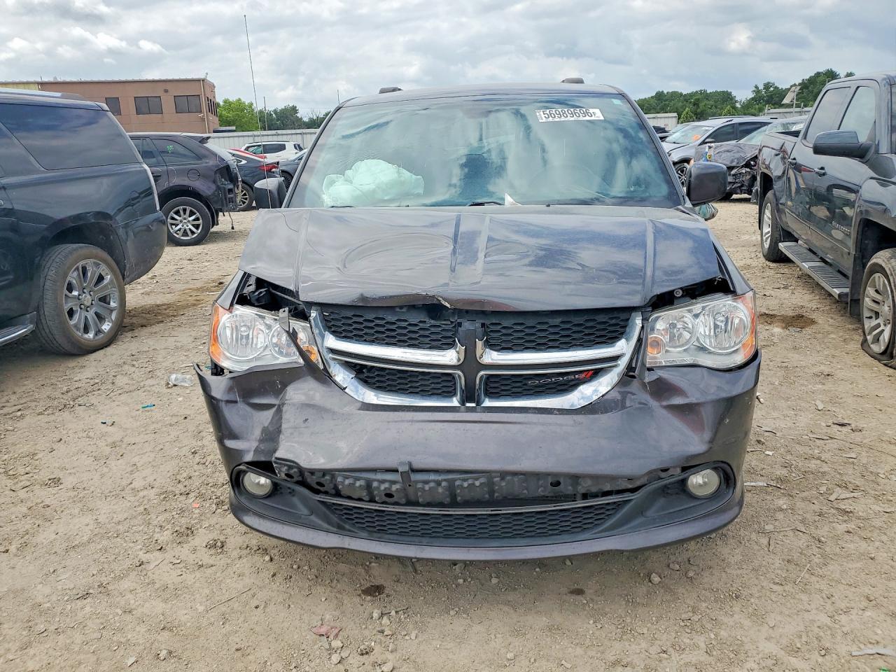 2019 Dodge Grand Caravan Sxt - Image 5