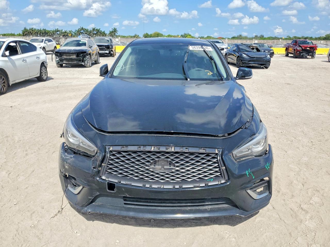 2019 Infiniti Q50 3.0T Luxe - Фото 5