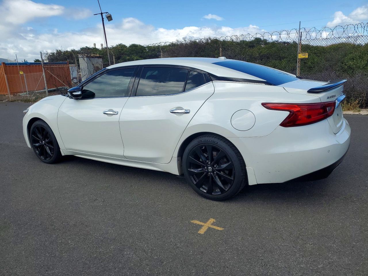 2017 Nissan Maxima 3.5 Sr - Image 2