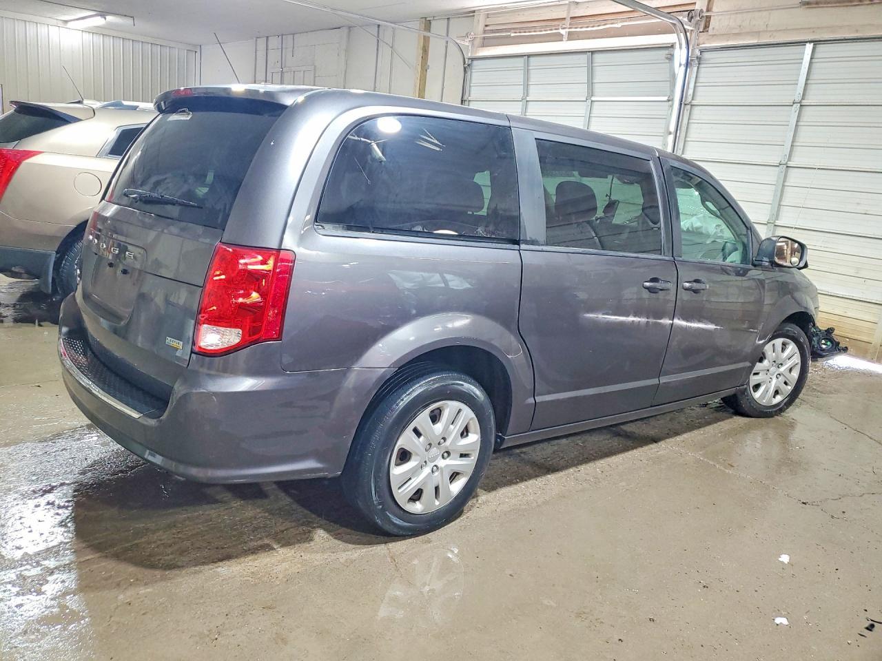 2018 Dodge Grand Caravan Se - Image 3