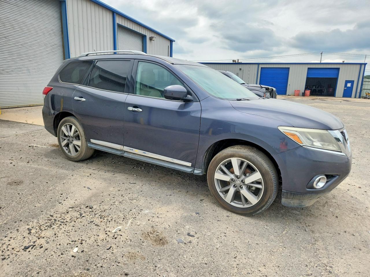 2013 Nissan Pathfinder S - Фото 4