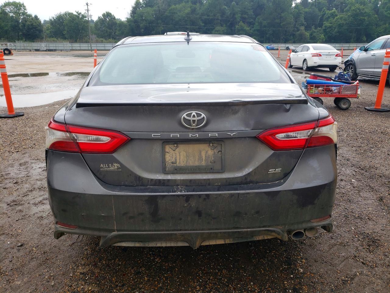 2019 Toyota Camry Se - Фото 6