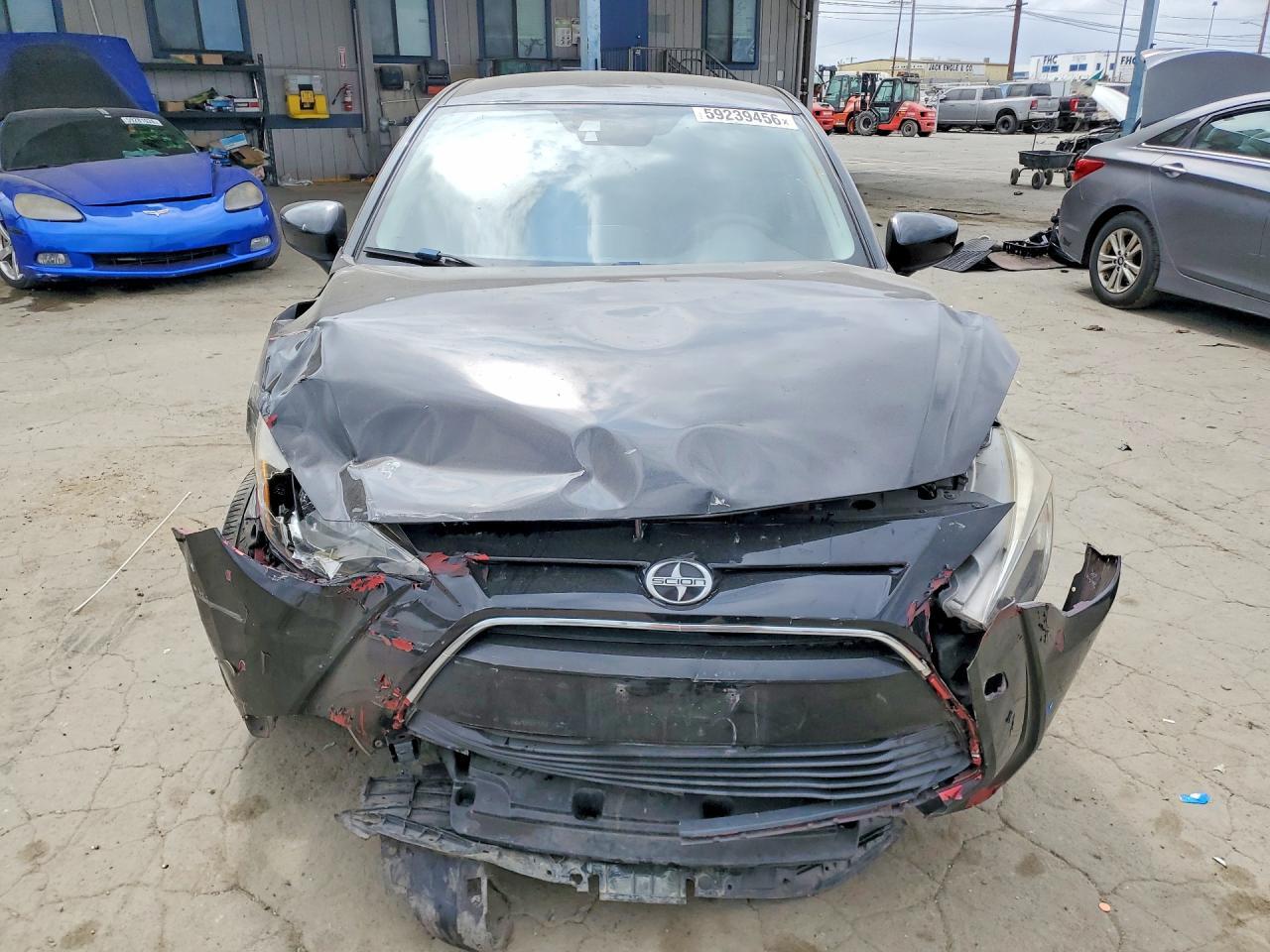 2016 Scion Ia Base - Фото 5