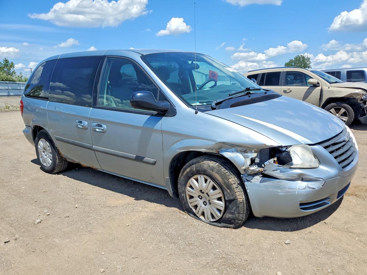 2006 Chrysler Town & Country - Фото 4