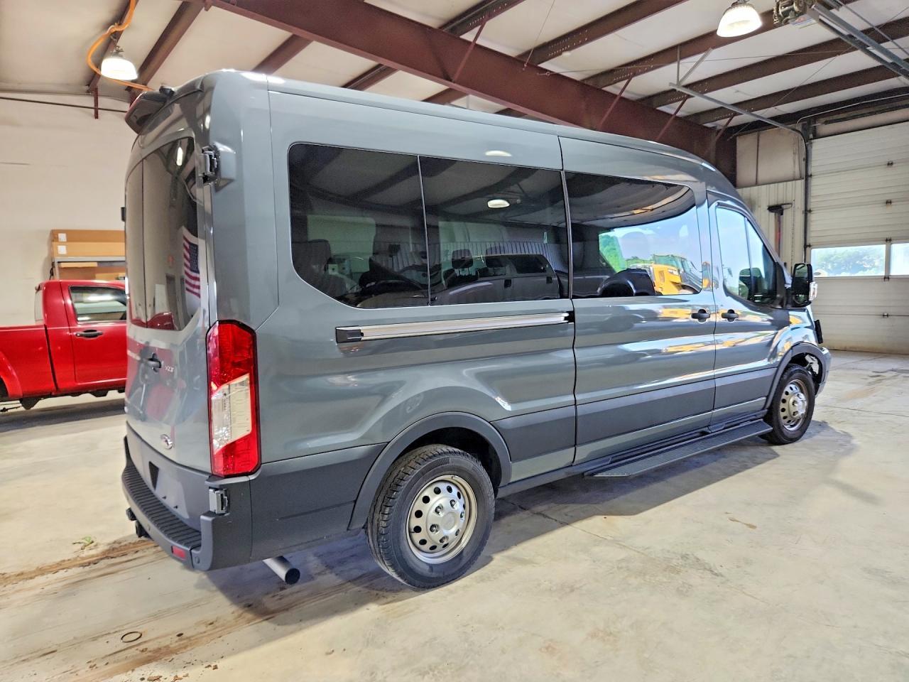 2024 Ford Transit T-350 - Фото 3