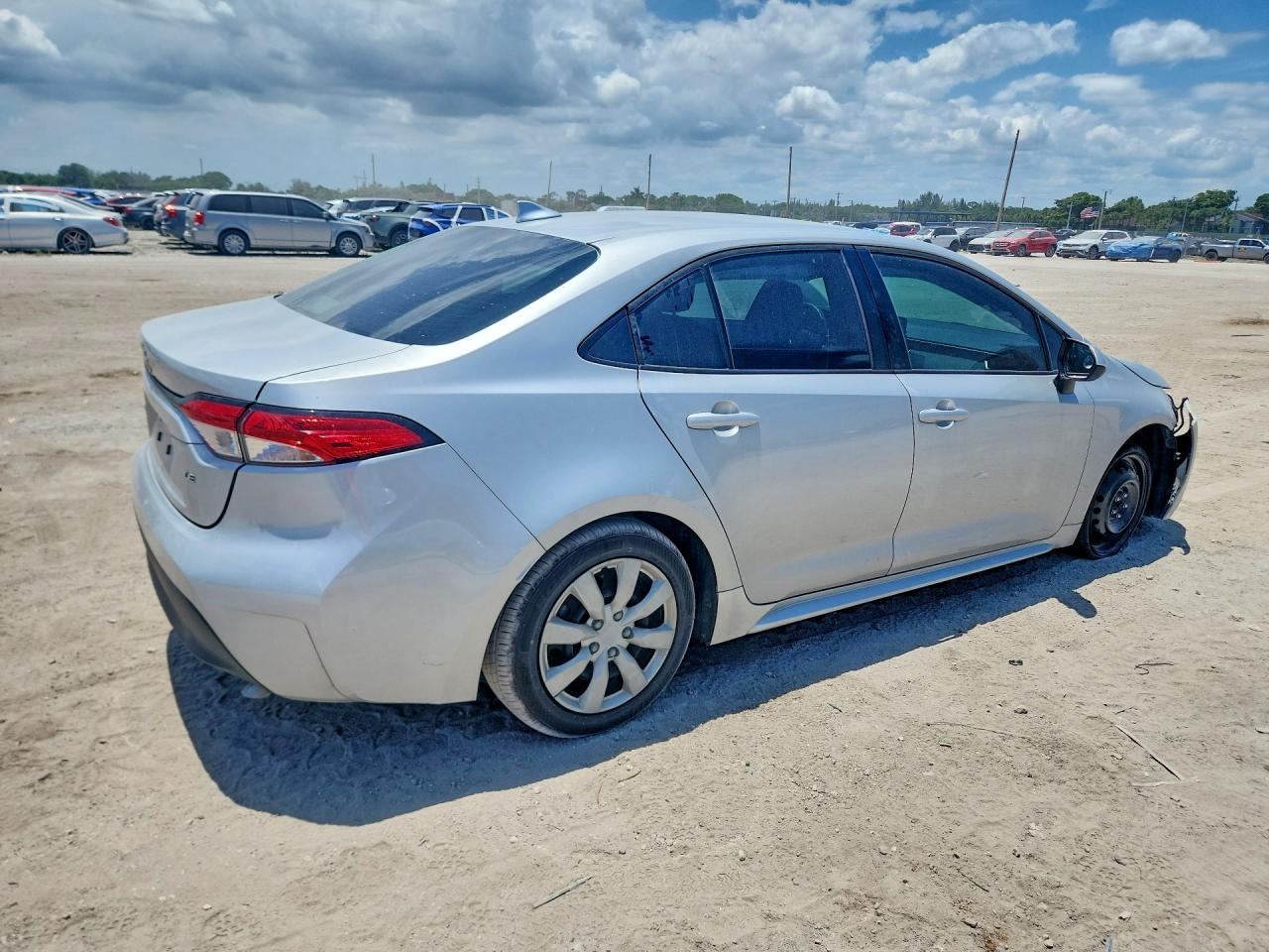 2024 Toyota Corolla Le - Image 3